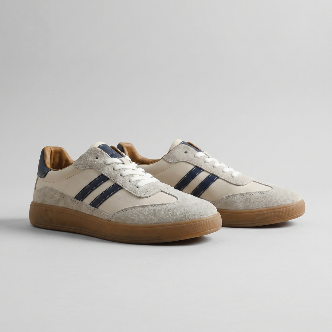 Milo Retro Lace-Up Sneakers