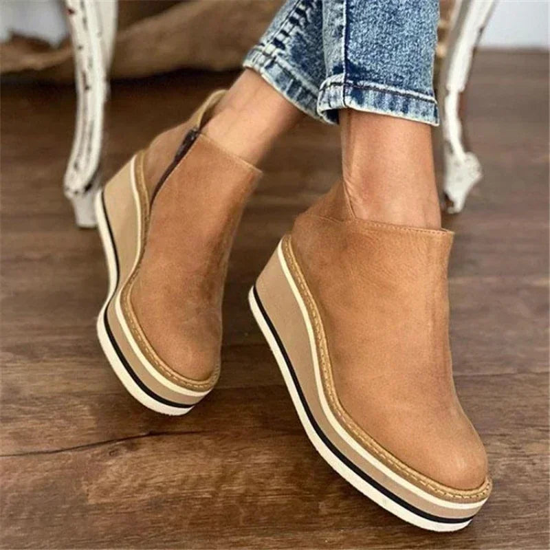 Odalys Orthopedic Wedge Boot