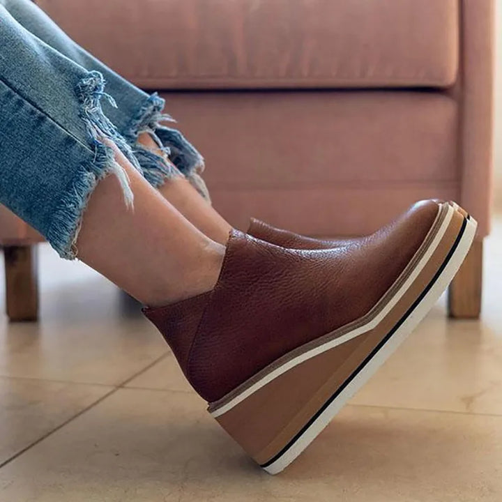 Odalys Orthopedic Wedge Boot