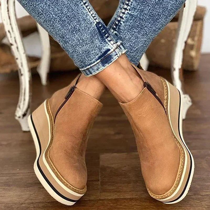 Odalys Orthopedic Wedge Boot