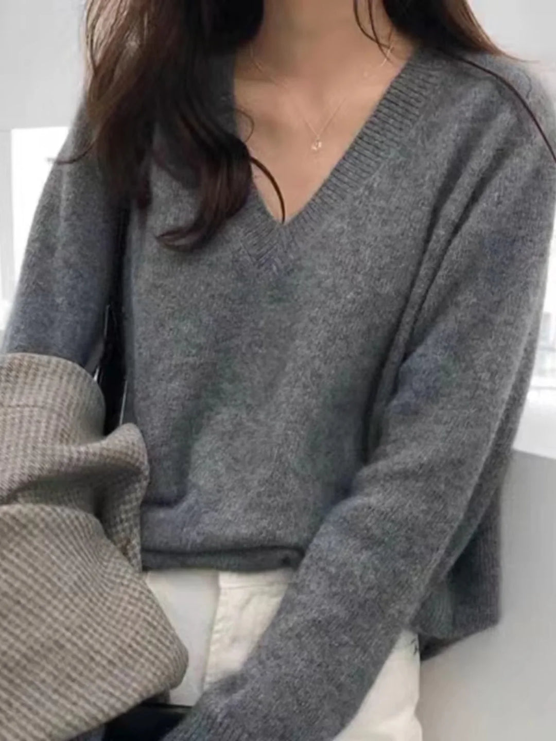 Odalys Casual V-Neck Sweater