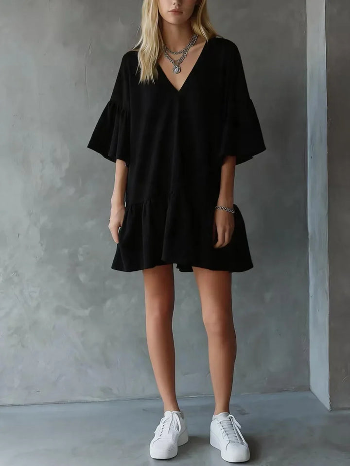 Nosmi Lightweight V Neck Mini Dress