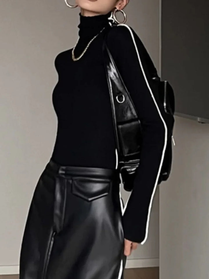 Astrid Contrast Piped Turtleneck