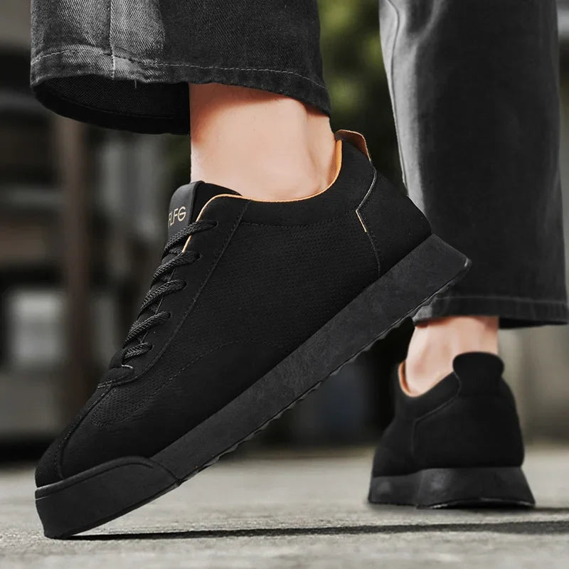 Hendrix Low Top Sneaker