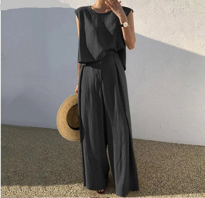 Raina Chic Relaxed Linen Set