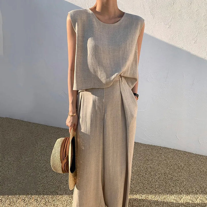 Raina Chic Relaxed Linen Set