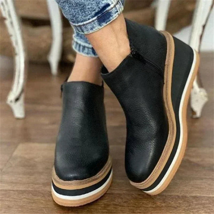 Odalys Orthopedic Wedge Boot