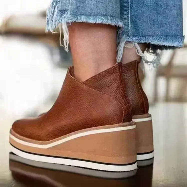 Odalys Orthopedic Wedge Boot